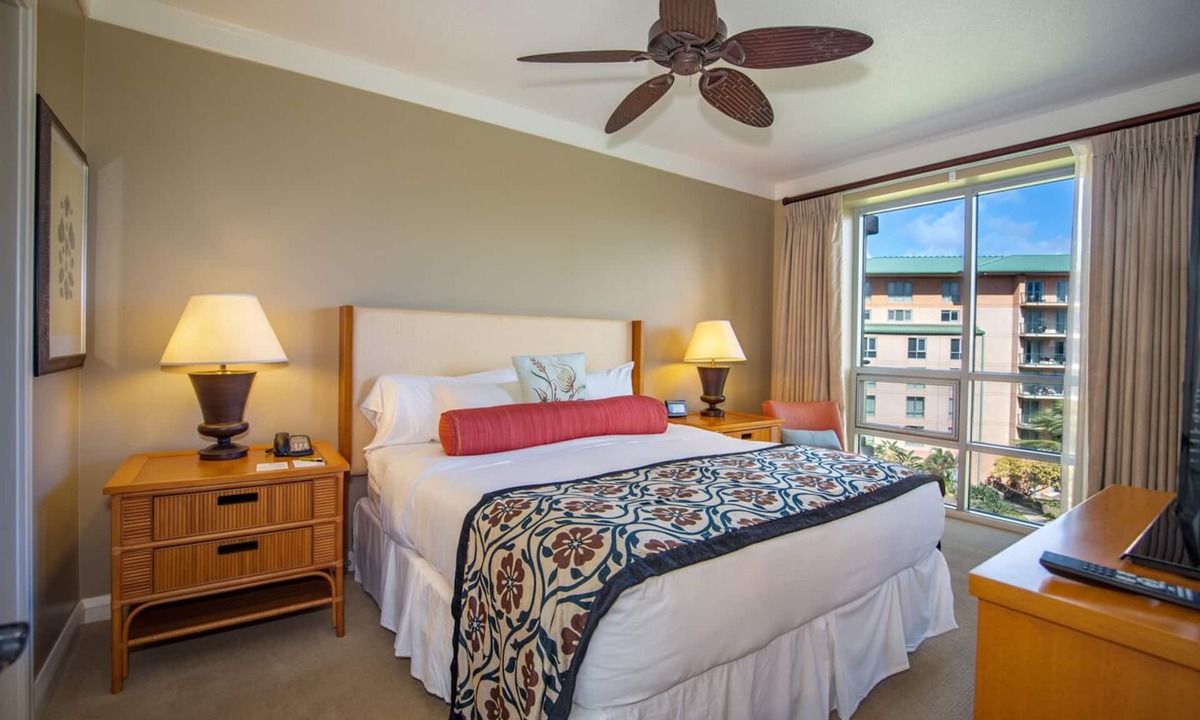 Honokowai Hotel | 1 Bedroom Partial Ocean View at Honua Kai Resort & Spa, Outdoor Pool near Beach