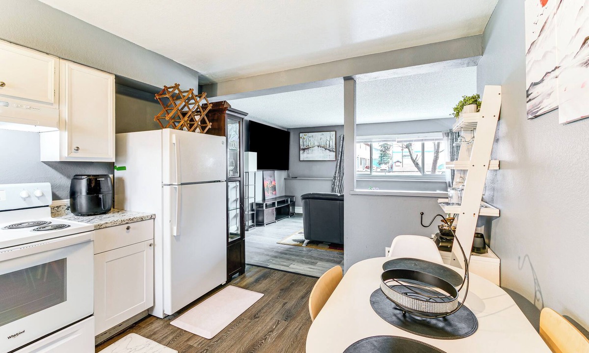 Fairview Apartment | 11 Mi to Kincaid Park: Convenient + Cozy Apt!