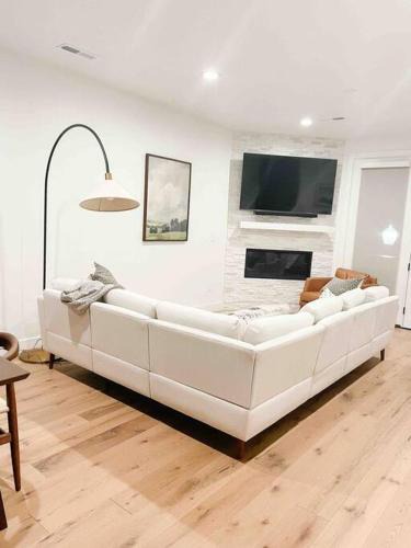 Central Business District Apartment | 110 Downtown