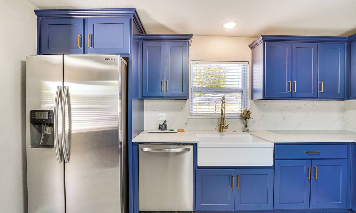 Springdale House | 12 Mi to Dtwn Fayetteville: Home w/Fire Pit!