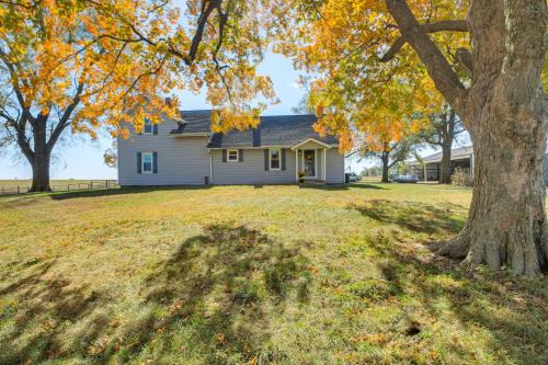 Drexel House | 15 Mi to La Cygne Lake: Peaceful Ranch Home