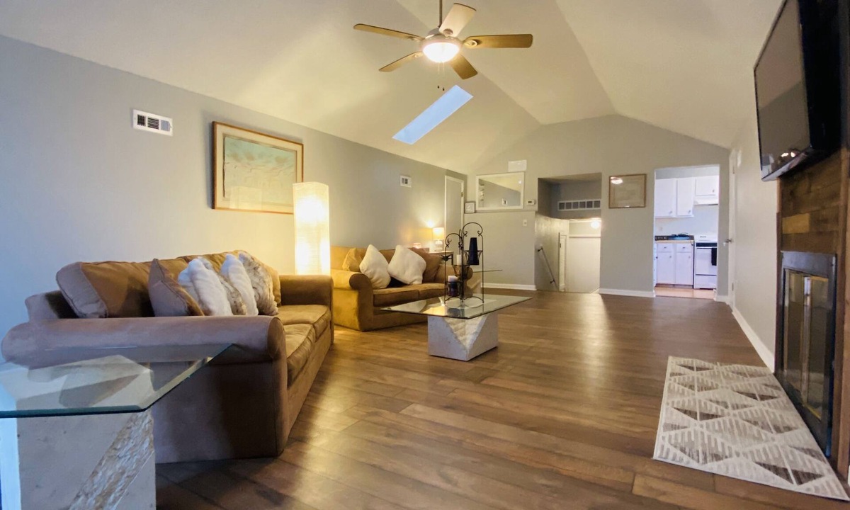 Grain Valley Apartment | 15miles to stadiums-walking distance to local bars
