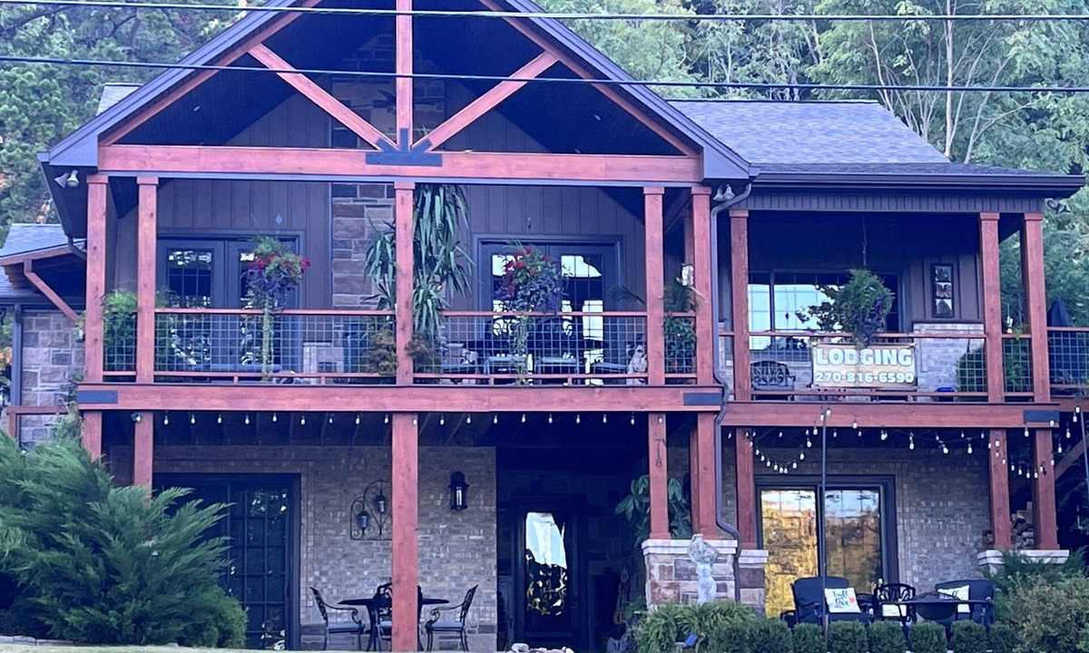 Kuttawa House | 1of2 Bedroom Suites at Lake Barkley Old Kuttawa, KY - w/golf cart