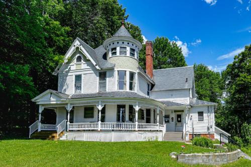 Brownville House | 2-Acre Property: Victorian Home in Brownville!