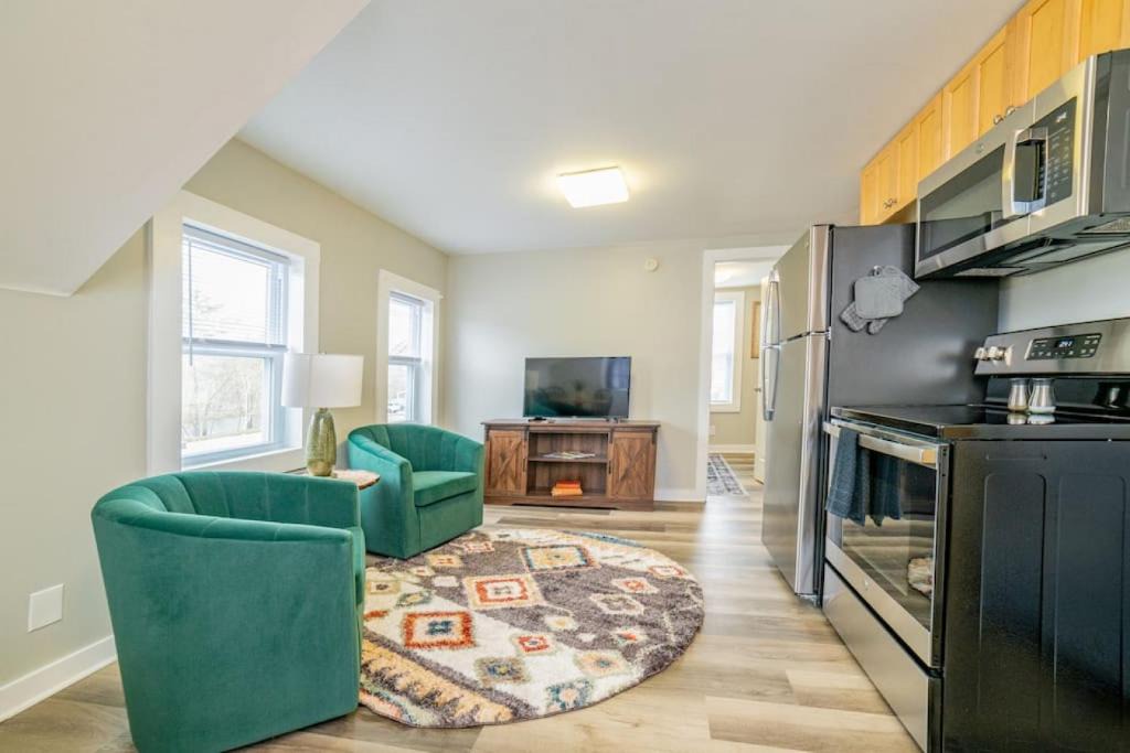 Upper Village Apartment | 2 beds, trailer parking, direct snow & ATV trail access
