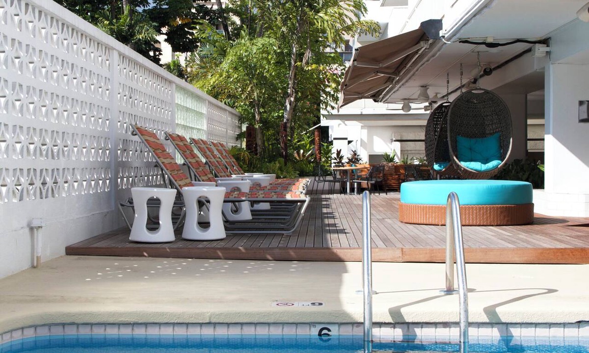 Waikiki Hotel | 2 Spacious Room Perfect For Family Stay with Balcony | Free Breakfast