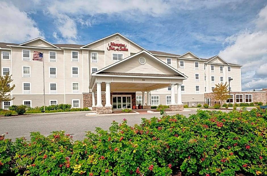Thomaston Hotel | 2-Star Hotel ∙ Hampton Inn & Suites Rockland