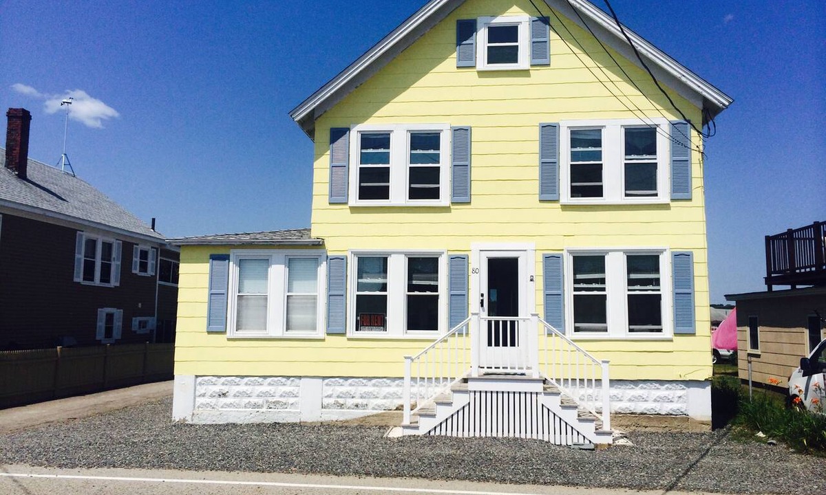 Wells Beach Apartment | 20 SECONDS TO WELLS BEACH-RIGHT ACROSS THE STREET. SUPERB BEACH ACCESS