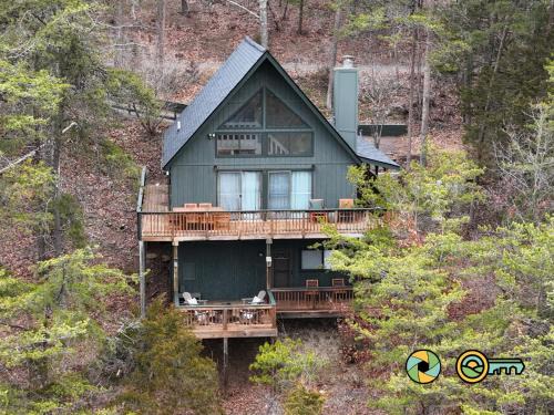 Basye Ski Chalet | 210 Nelson Way: Par Pine Lodge