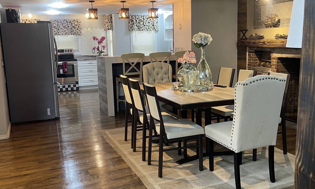 Norwichtown House | 3.3miles to Mohegan Sun, Barn style house. Newly renovated