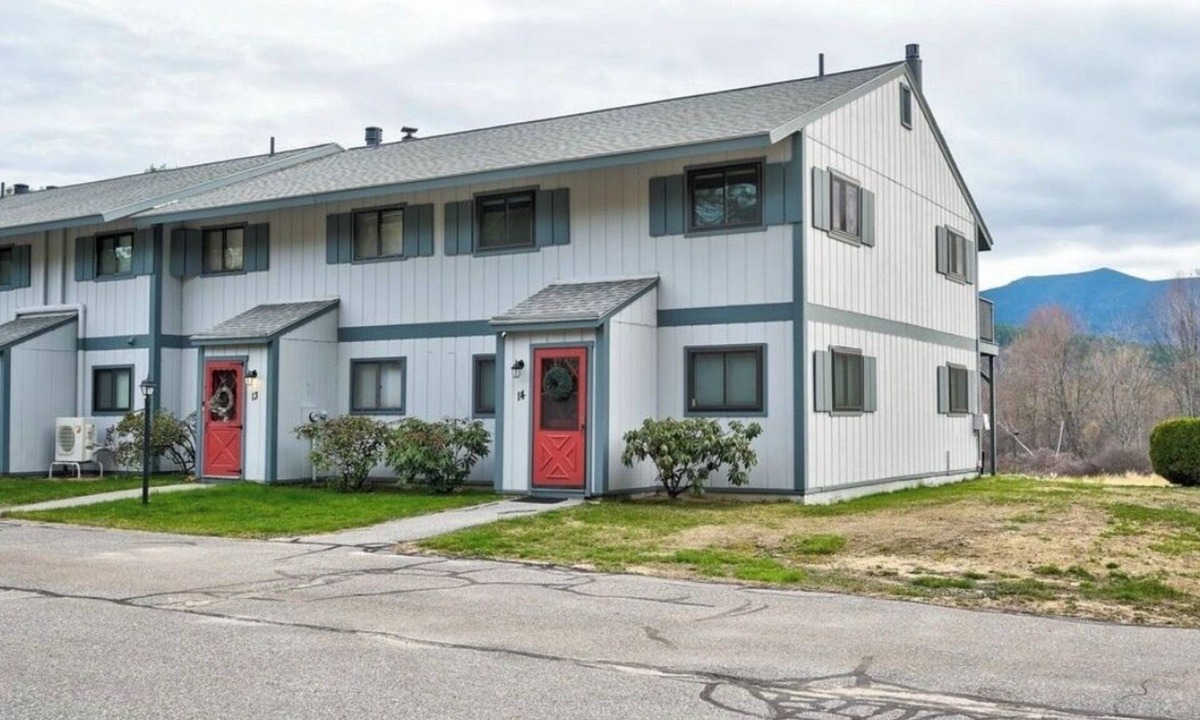 Intervale Condo | 3-bedroom condo in central Bartlett location with Mountain View’s!