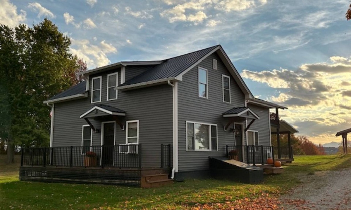 Franklin House | 3 bedroom fully renovated country home
