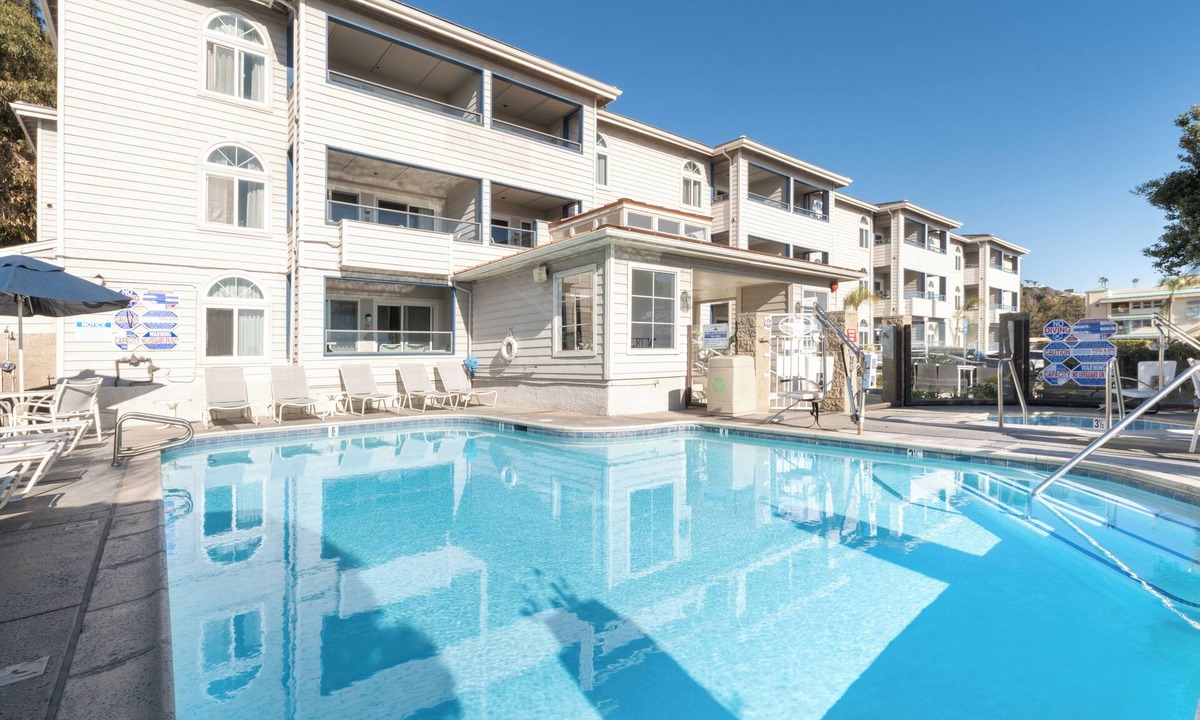Capistrano Beach Hotel | 3 Units | Steps from Capistrano Beach | Outdoor Pool