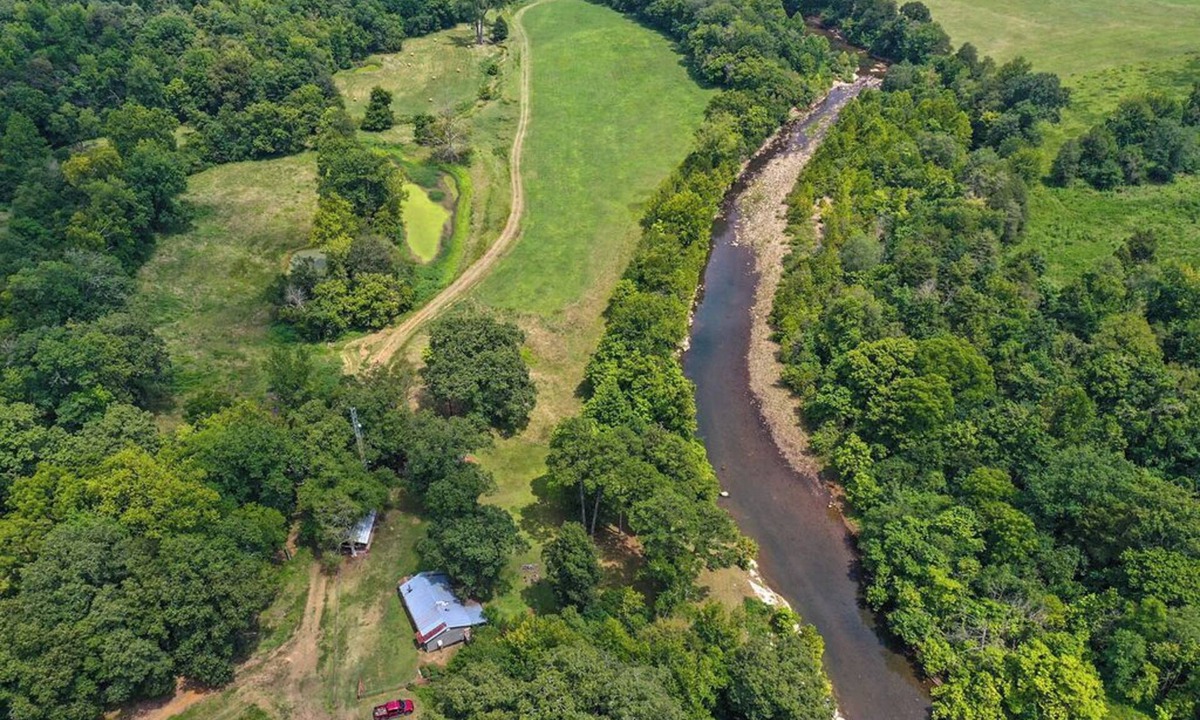 Deer House | 330 Acre Private Ranch with 1.5 miles on the Big Piney
