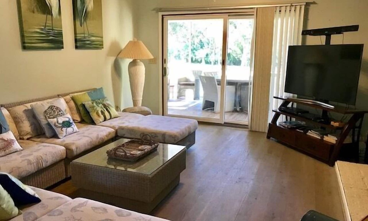 Tarpon Pond Cottage | 3BD/3BA Cottage! Golf Views! Pet Friendly! Amenity access available for purchase