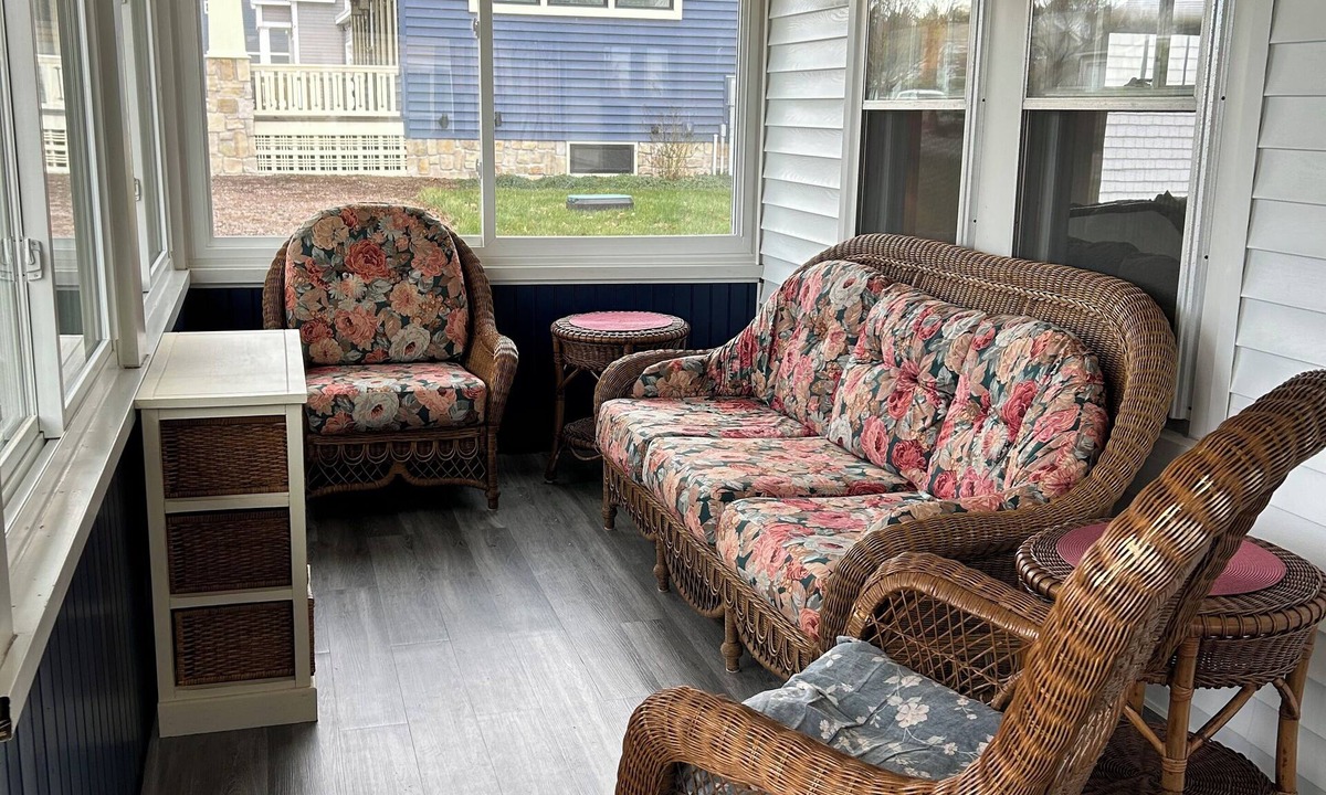 York Harbor House | 4-bedroom house in charming York w/some ocean views & easy walk to beaches.