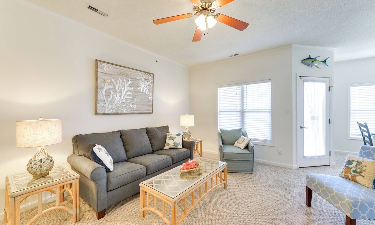 Villages of Five Points Condo | 4 Mi to Beaches: Luxe Coastal Resort Condo
