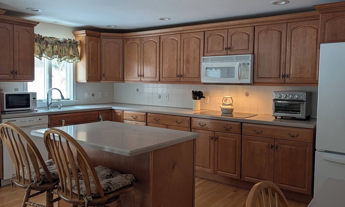 Wrentham House | 4 Mi to Gillette for MAJOR INTERNATIONAL SPORTING EVENT! Beautiful Entire Home