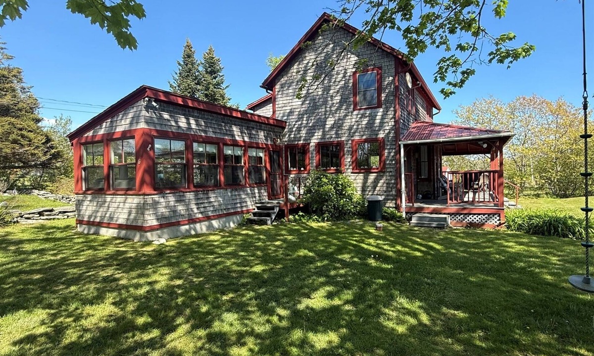 Pemaquid Point Cottage | 4BR, 1.5 BA Traditional Cottage with Ocean Views on Pemaquid Point