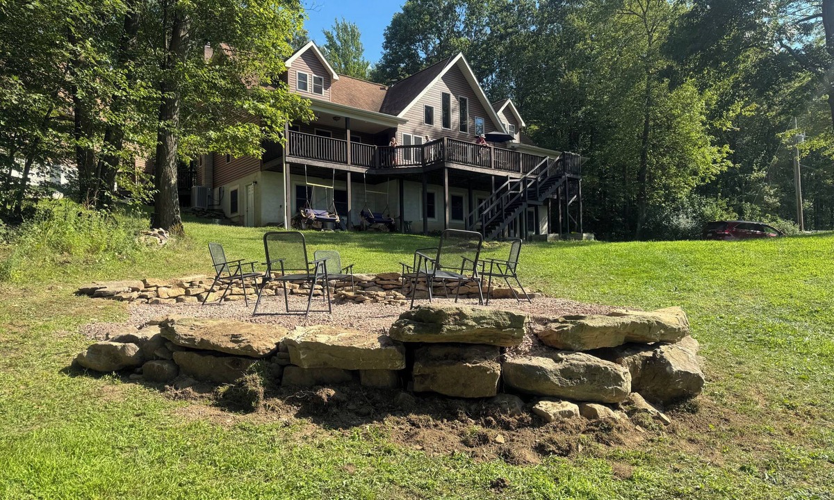 Boynton House | 5-bedroom Ranch outside Addison ,PA minutes from Everything in western MD & PA