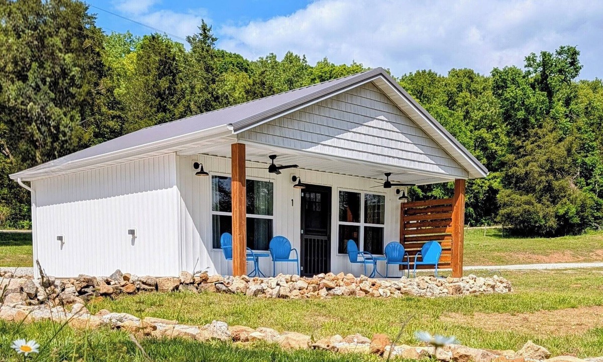 Ste Genevieve House | 5 Charles Farms Cabin #1 - NEW CABIN - Wineries, Hiking, & Camp Cana