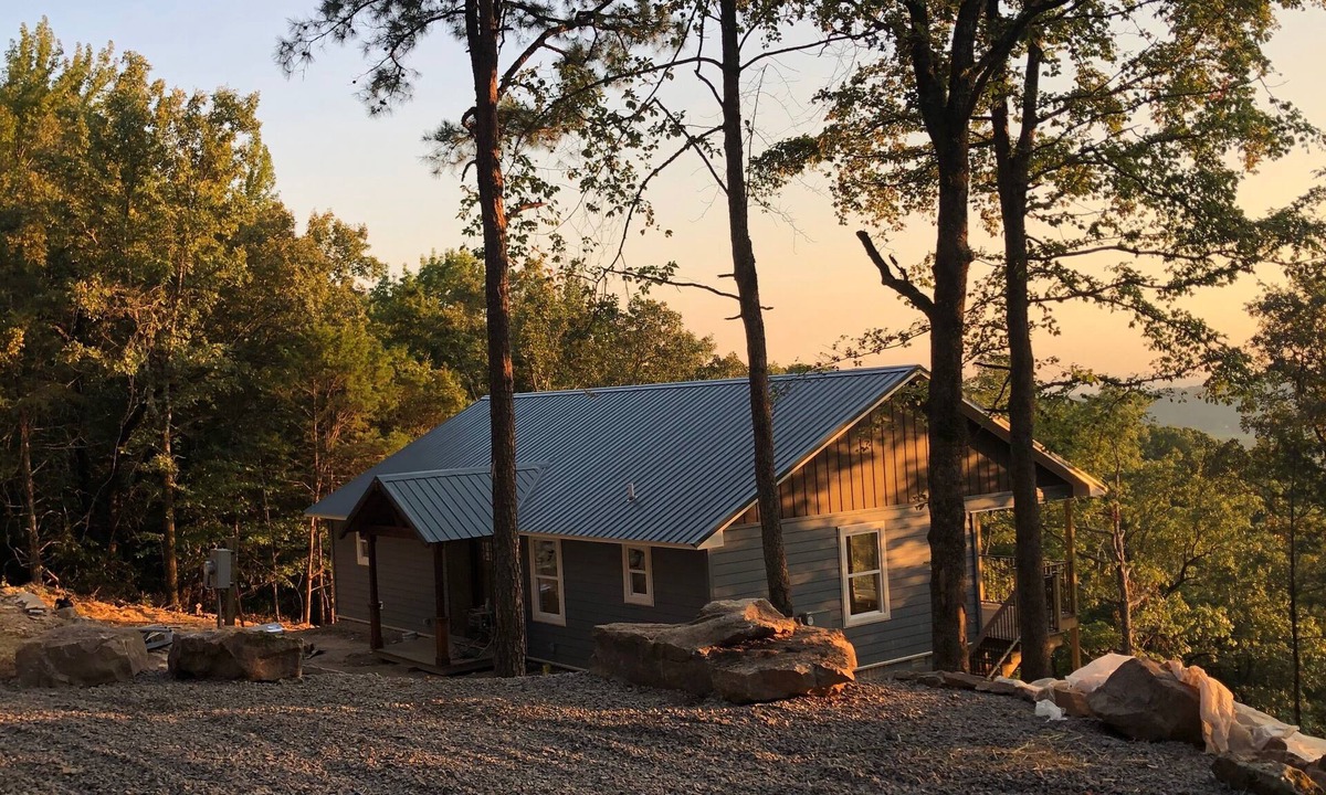 Russellville House | 5 STAR Gorgeous Mountaintop Cottage DISCOUNTED RATES