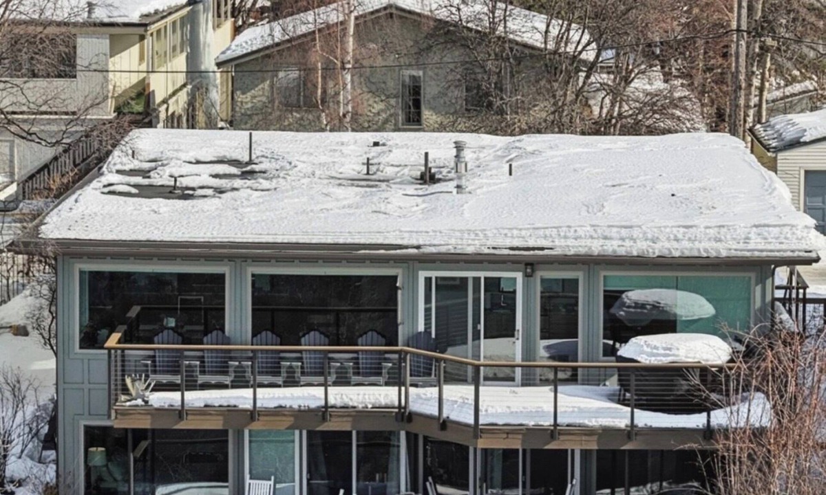 Downtown Anchorage House | 6-bedroom House Downtown Anchorage ideal for Families, Teams & Extended Stays