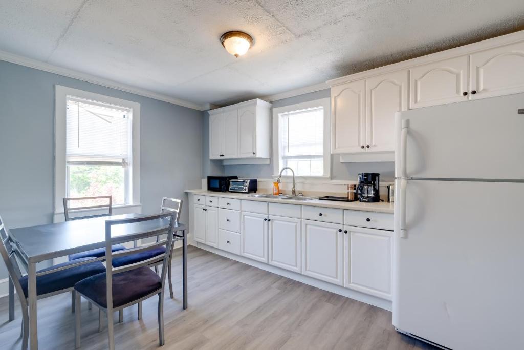 Hamilton Apartment | 6 Mi to Historic Leesburg: Apt w/On-Site Dining