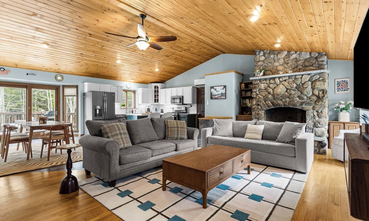 Southwest Harbor House | Acadia Quietside Oasis w/Sauna – Pets OK!