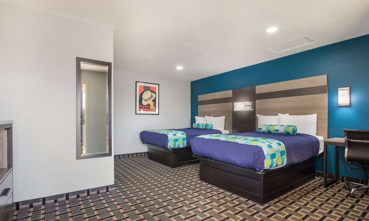 Salem Hotel | Affordable Salem Inn Perfect for Road Trips & Outdoor Adventures