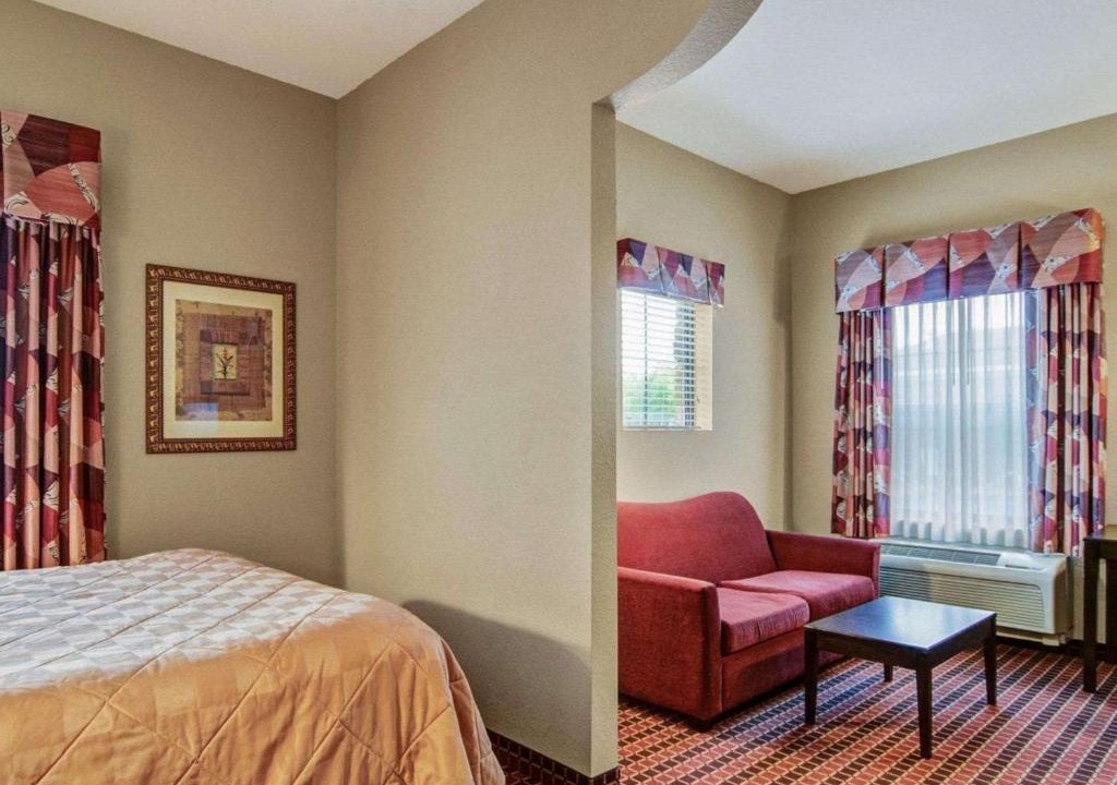Rogers Hotel | Affordable Suites of America Rogers - Bentonville