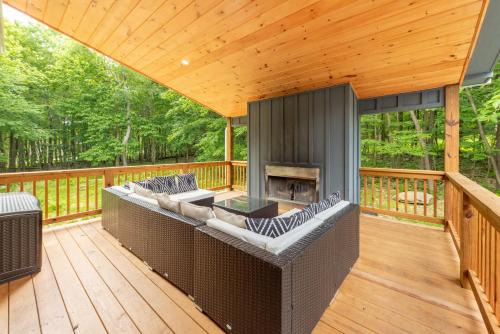 Mountainside House | Afterglow