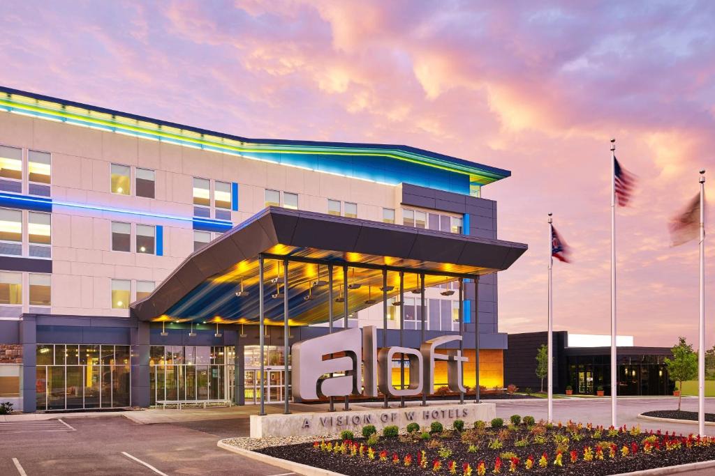 Beachwood Hotel | Aloft by Marriott Cleveland Beachwood