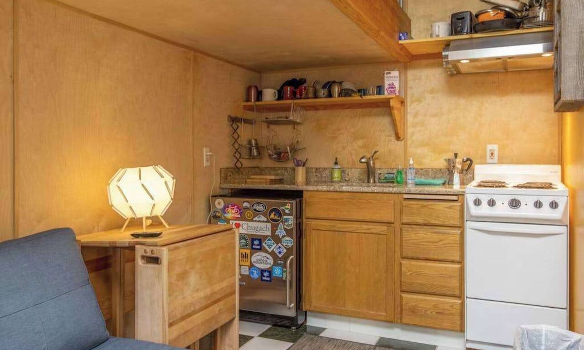 Alyeska Apartment | Alyeska North Studio | Slope-Side | Chair 3 Base