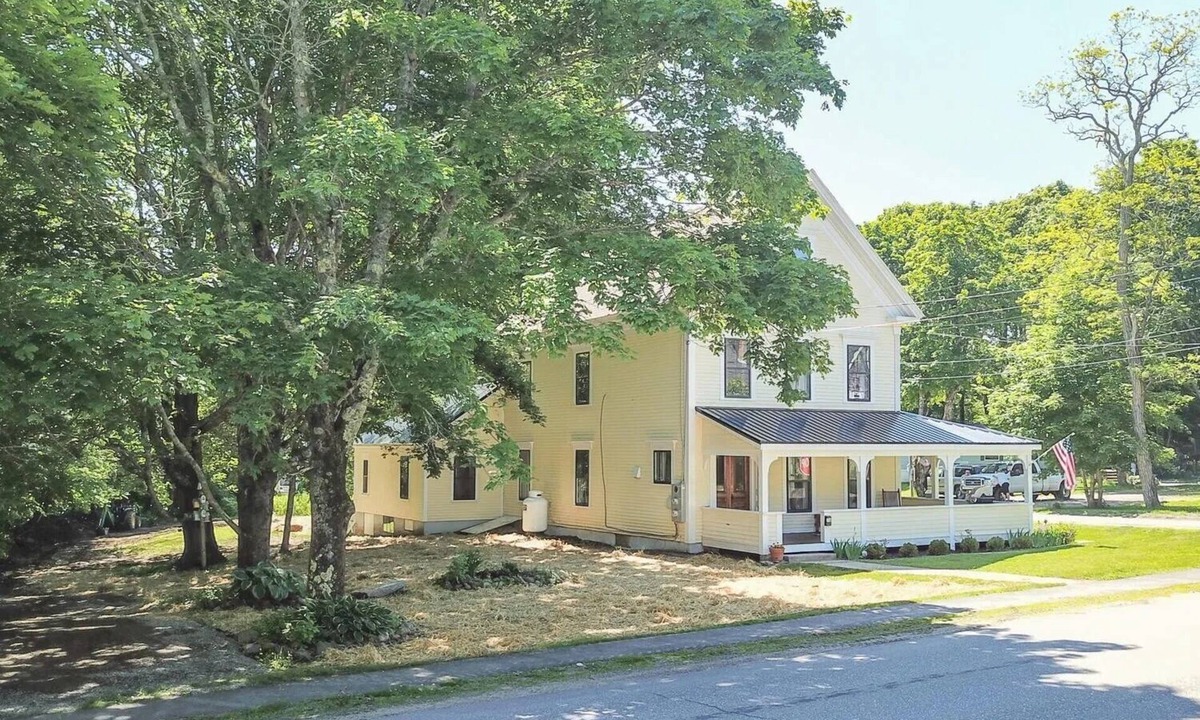 Friendship Apartment | Amazing 2-bdrm apartment in quintessential coastal Friendship, Maine - 1st floor