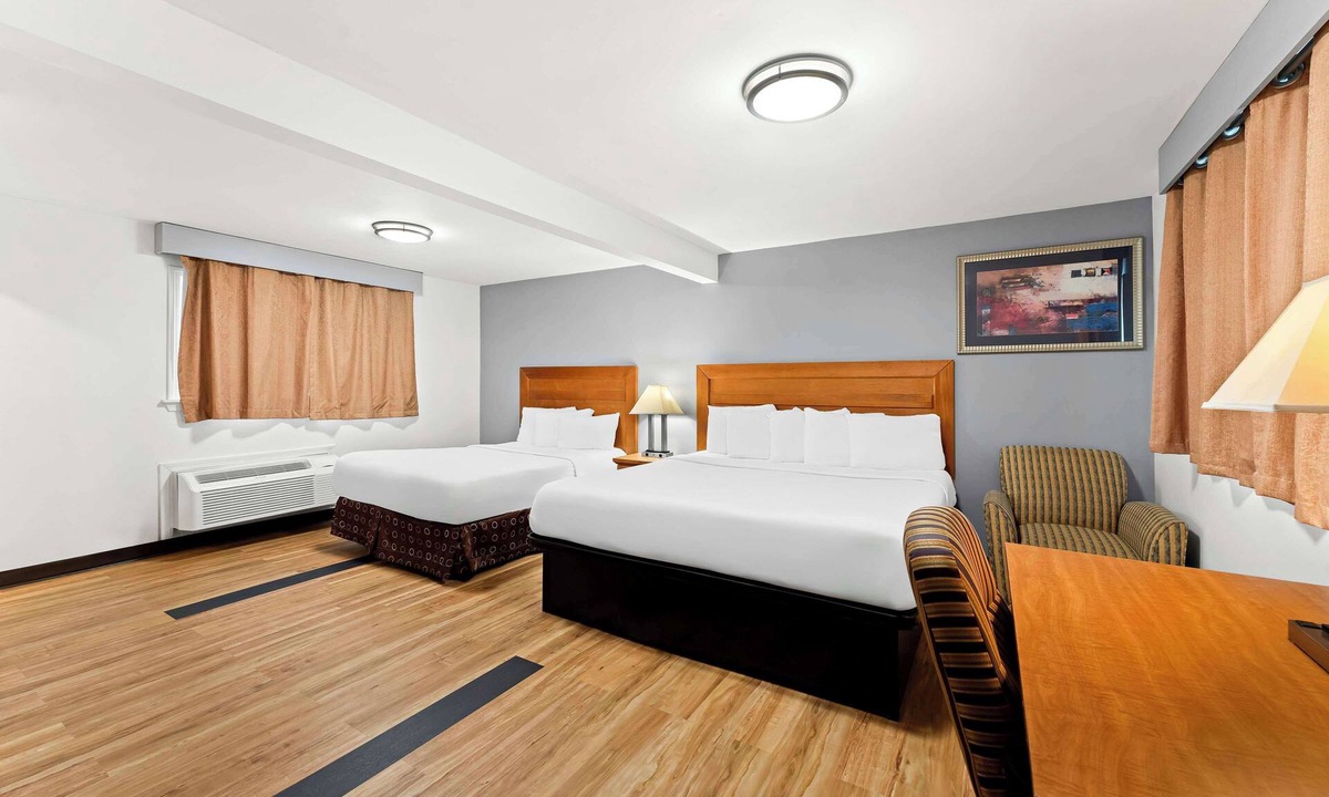 Stonington Hotel | Americas Best Value Inn Stonington Mystic