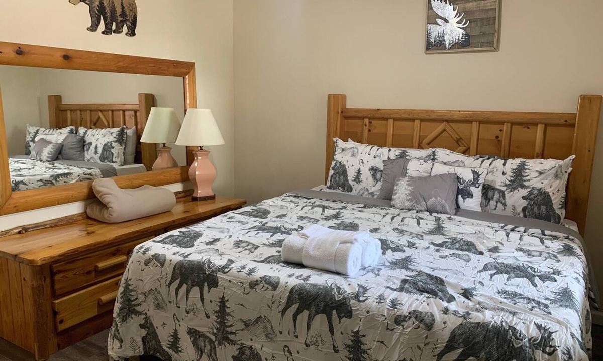 Ohiopyle Hotel | Apartment: Conveniece Meets Adventure in Ohiopyle