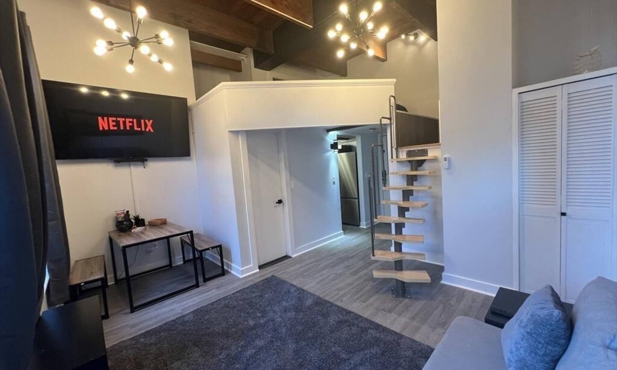 Salem Condo | Architect Designed Loft In Historic Downtown Salem