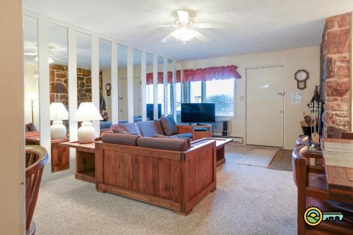 Mount Jackson House | Aspen East Unit #105