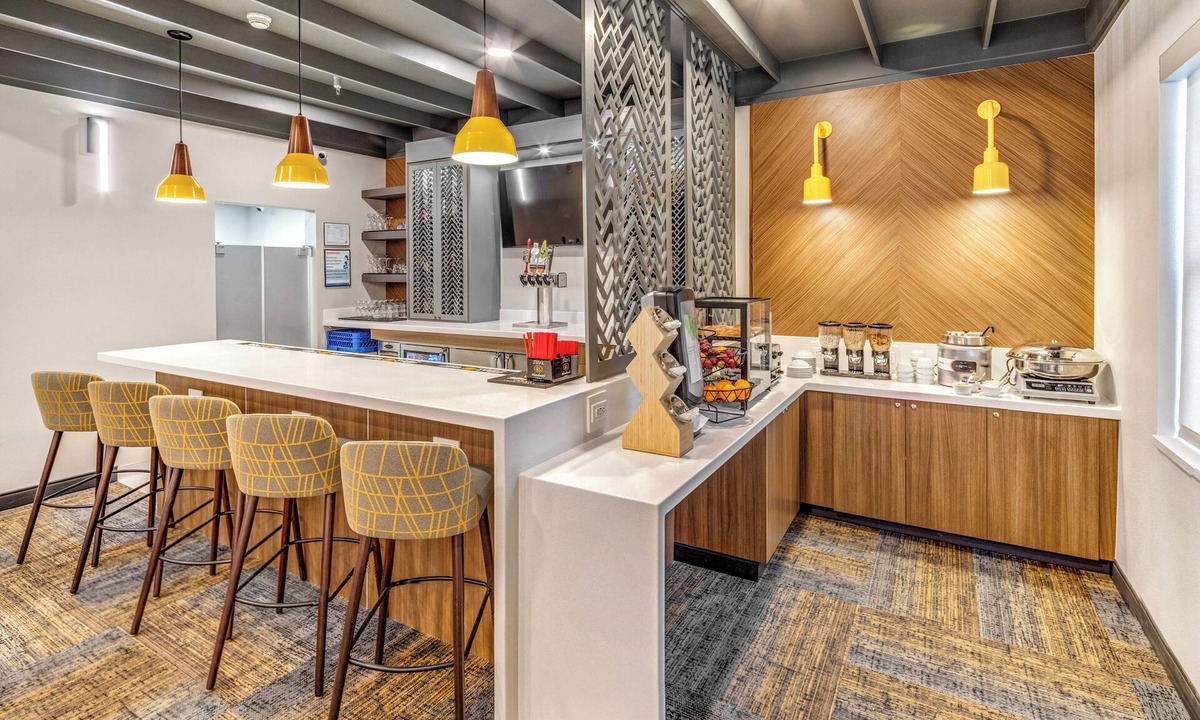 Downtown Anchorage Hotel | Aspen Suites Hotel Anchorage Downtown