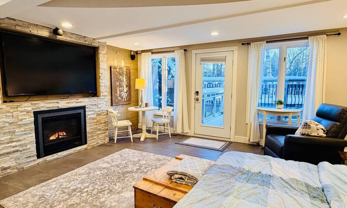 Taku - Campbell Apartment | Aurora Ridge - A Charming Studio