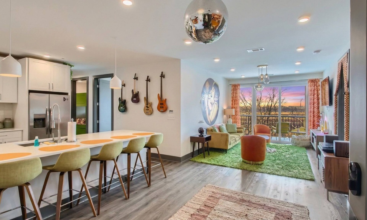 Rolling Mill Hill Condo | Balcony Condo · Broadway Walk · Gym + Parking