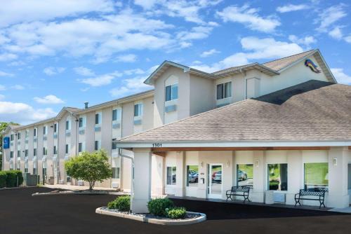 Rolla Hotel | Baymont by Wyndham Rolla