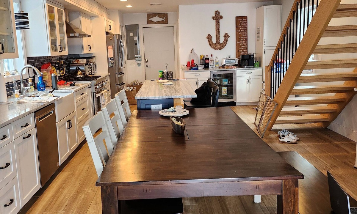 Devon House | Beachouse Direct Waterfront Private Beach