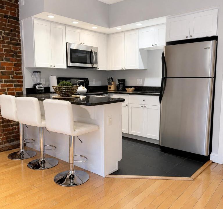 Columbus Apartment | Beautiful 2Bedroom in the South End Boston - Ground Level Unit
