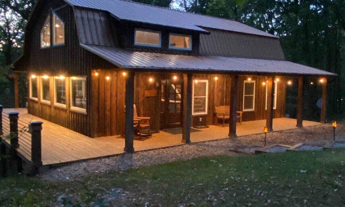 Rockbridge Cabin | Beautiful Cabin on 20 Acres in Hocking Hills Ohio - Early Bird Discounts!