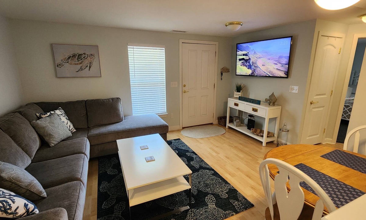Kennebunkport Resort | Beautiful Condo Minutes to the Beach! July 11-18 recently opened up.