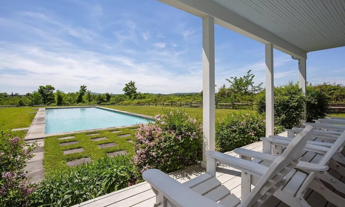 Goshen House | Beautiful Farmhouse on 14 Acres