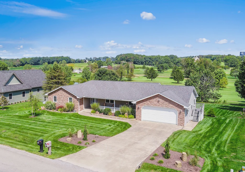 Apple Valley House | Beautiful Home over looking Apple Valley Golf Course