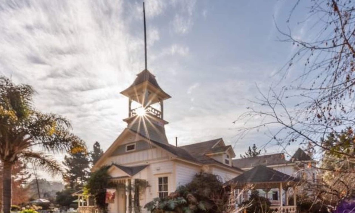 Callender House | Beautiful Vintage Schoolhouse